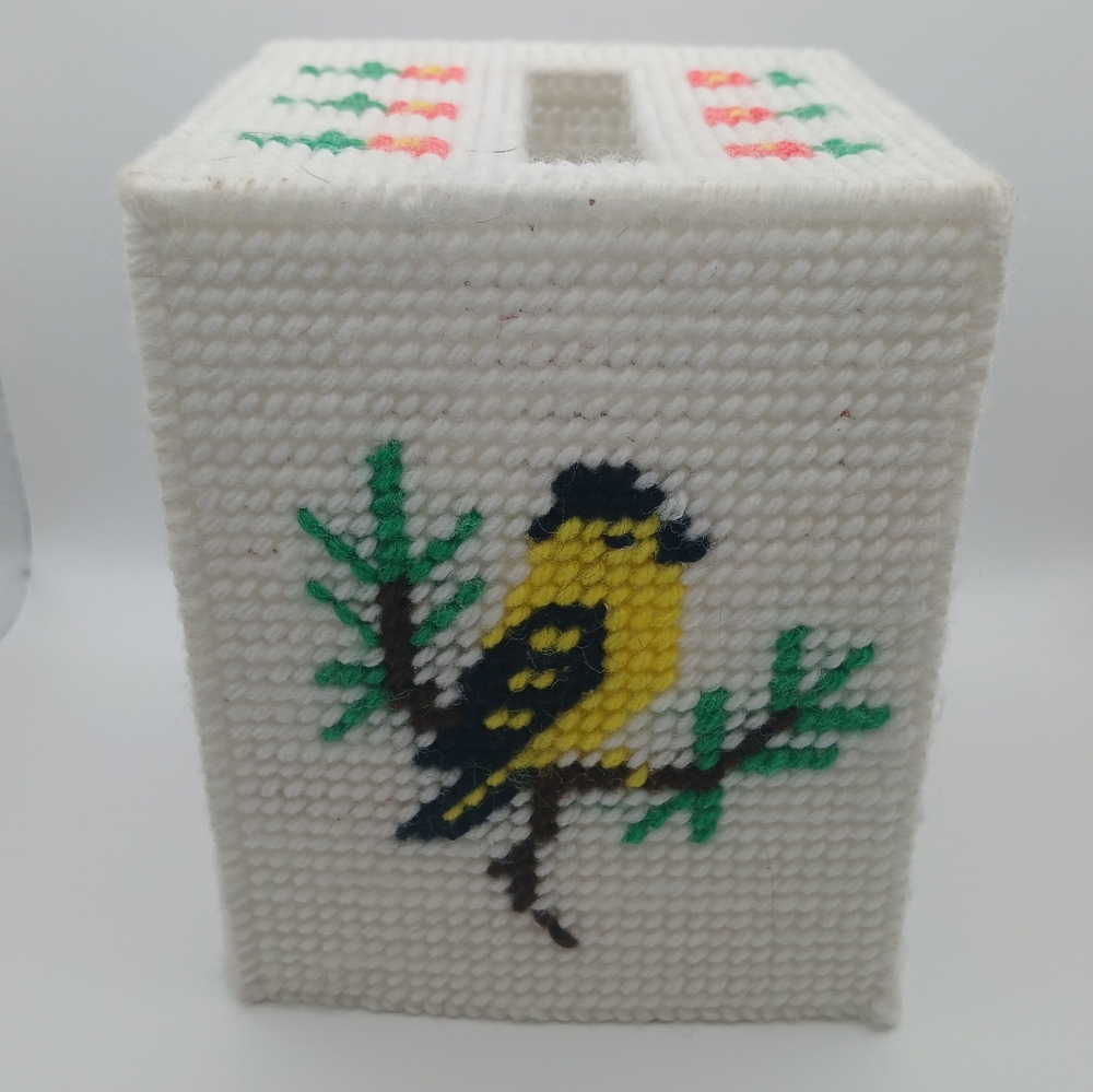 Handmade Needle Point  Crochet Bird Pattern Tissue Box‎ Cover